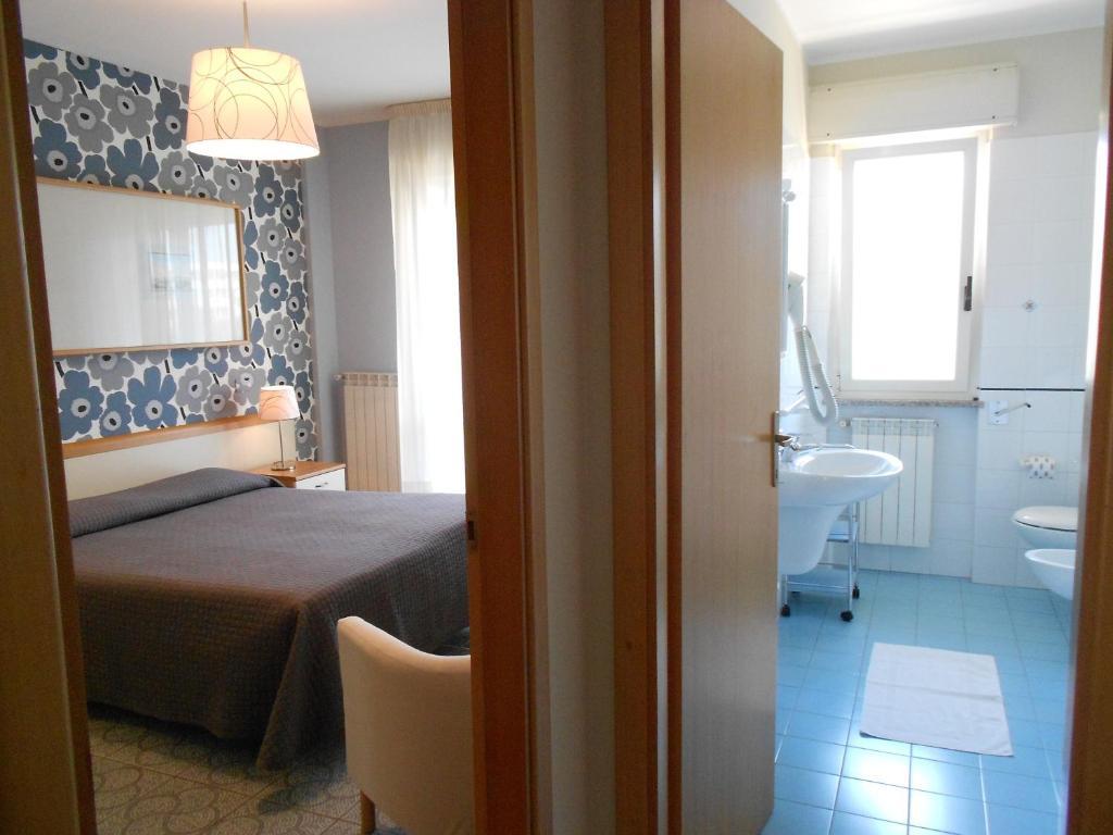 Hotel Principe Residence Васто Номер фото