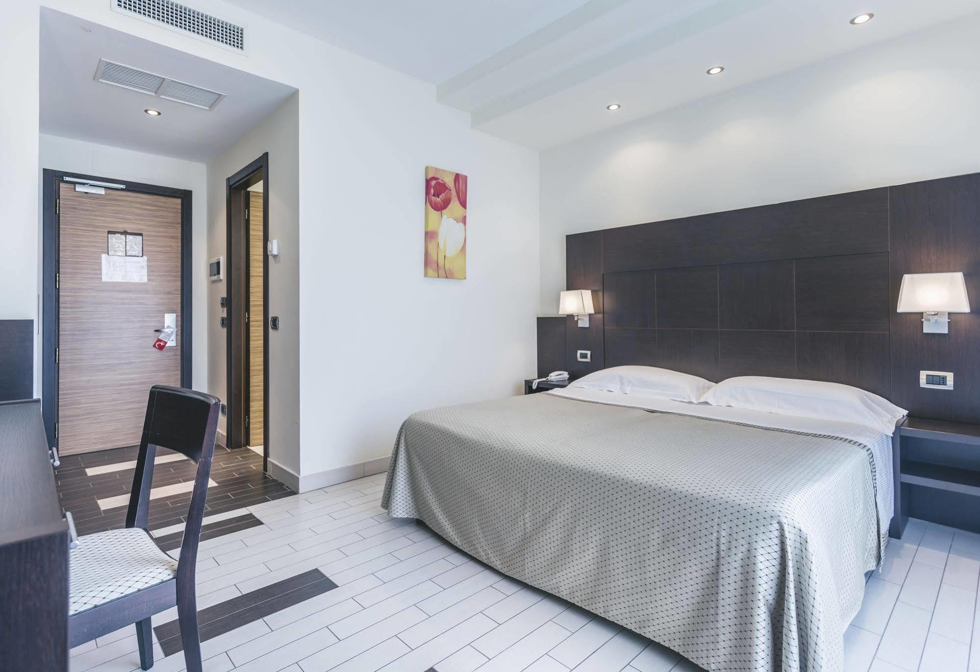 Hotel Principe Residence Васто Экстерьер фото